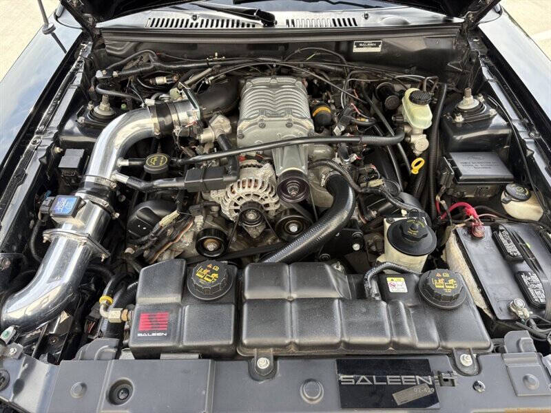 2002 Ford Mustang GT Deluxe