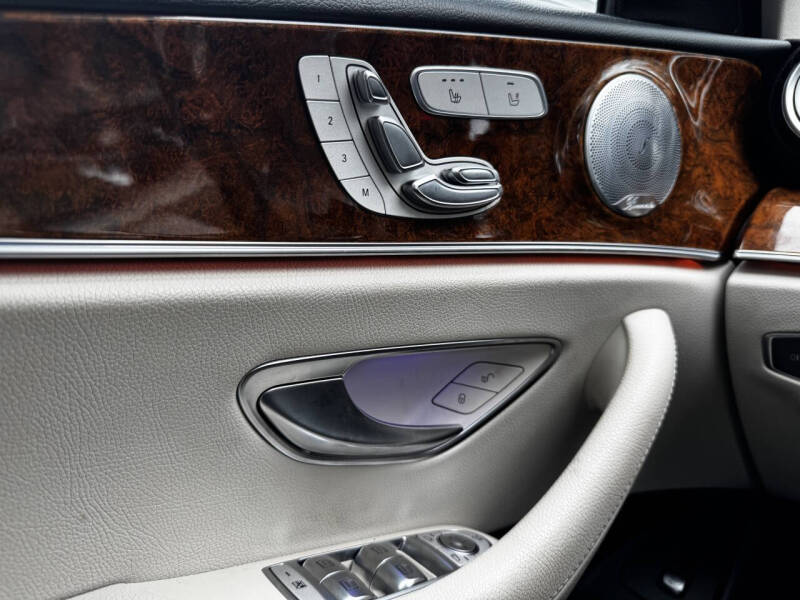 2019 Mercedes-Benz E-Class E 300