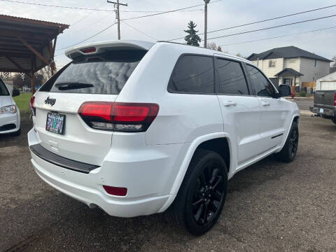 2018 Jeep Grand Cherokee Altitude