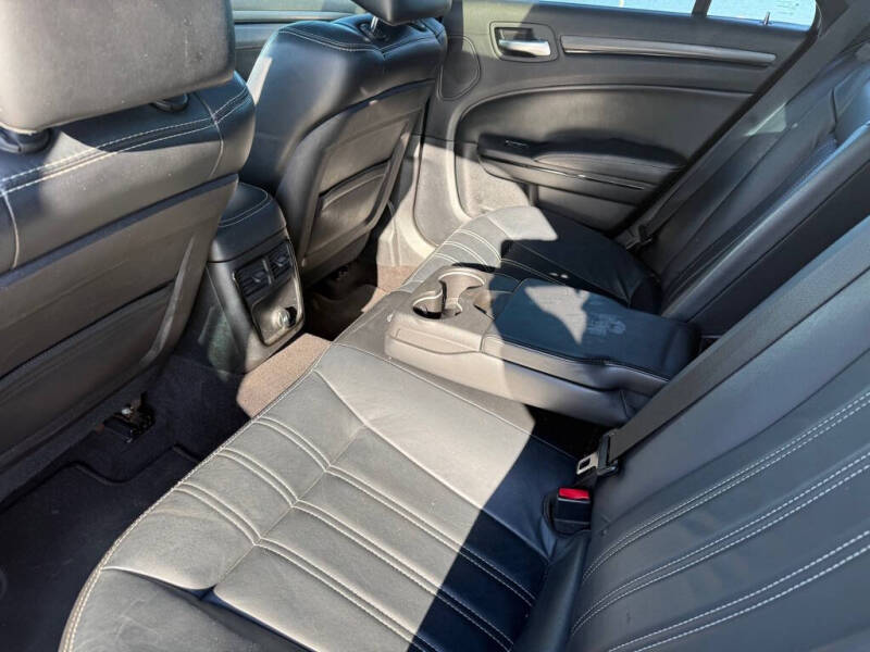 2014 Chrysler 300 S