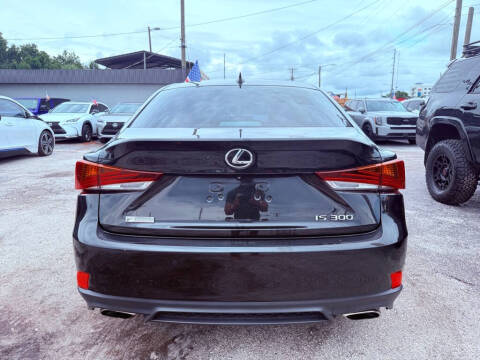 2019 Lexus IS 300