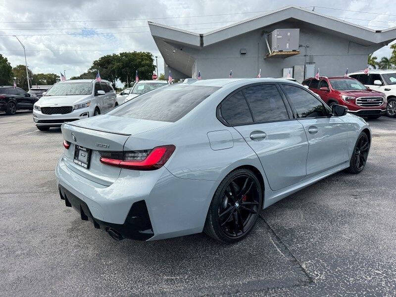 2023 BMW 3 Series 330i