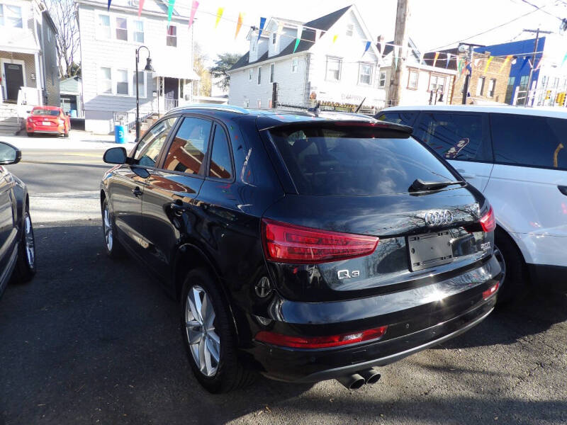 2017 Audi Q3 2.0T quattro Premium