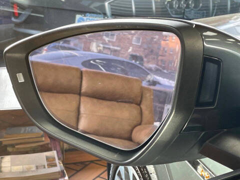 2019 Audi e-tron quattro Prestige