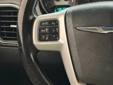 2012 Chrysler 200 Limited