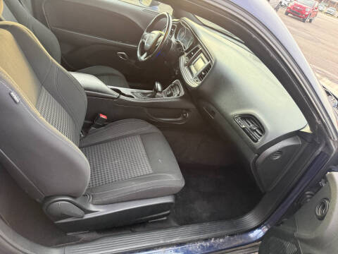 2016 Dodge Challenger SXT