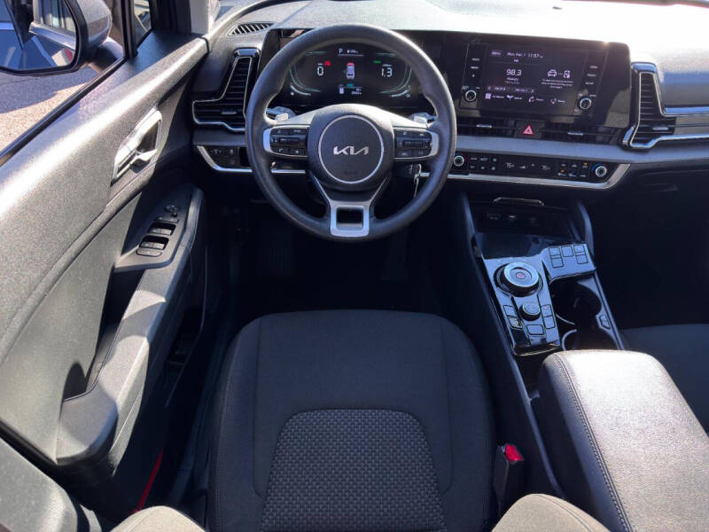 2023 Kia Sportage Hybrid LX