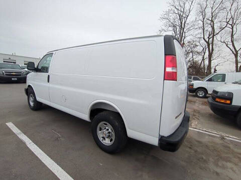 2025 Chevrolet Express 2500