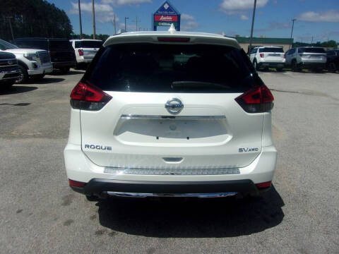 2018 Nissan Rogue SV