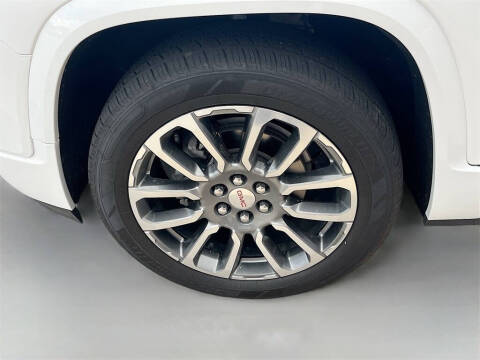 2022 GMC Acadia Denali