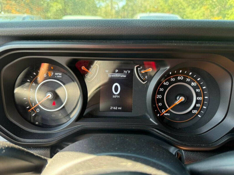 2025 Jeep Gladiator NightHawk