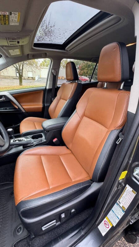 2017 Toyota RAV4 Limited