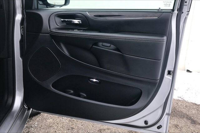 2018 Dodge Grand Caravan SE Plus