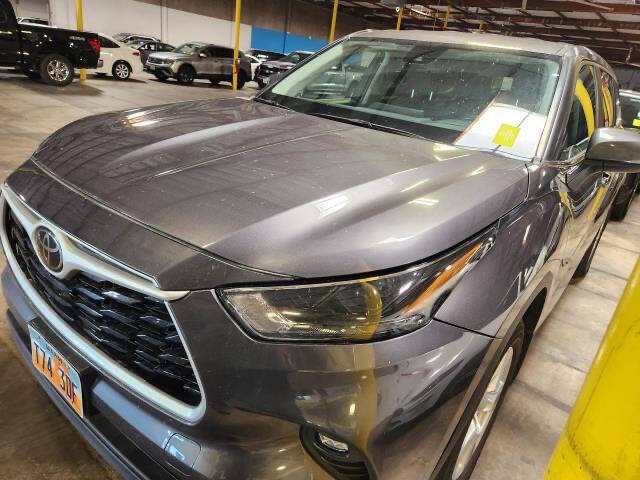 2023 Toyota Highlander LE