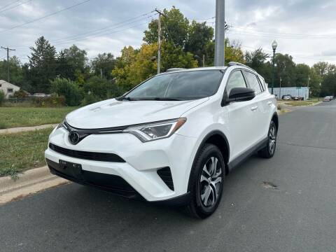 2018 Toyota RAV4 for sale at ONG Auto in Farmington MN