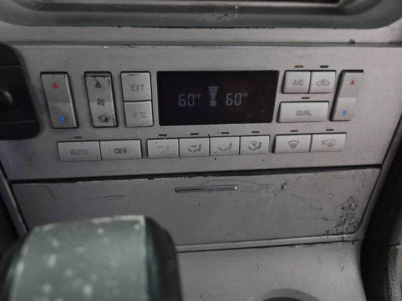 2003 Lincoln Navigator Luxury