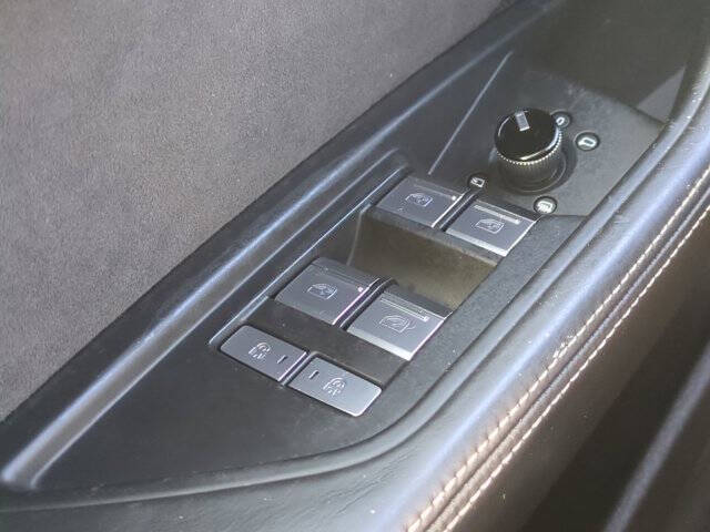 2019 Audi e-tron quattro Prestige