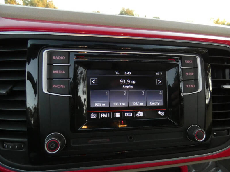 2017 Volkswagen Beetle Convertible