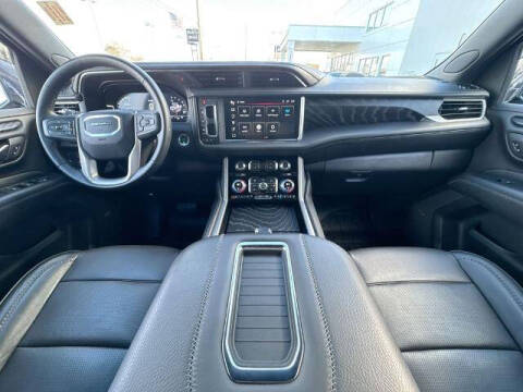 2023 GMC Yukon XL Denali