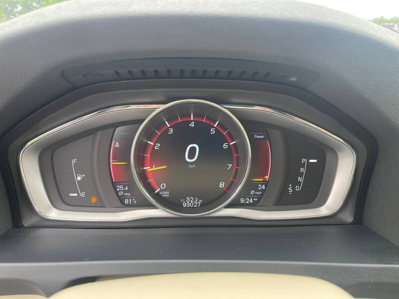 2016 Volvo S60 T5 Drive-E Premier