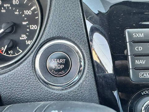 2017 Nissan Rogue SV