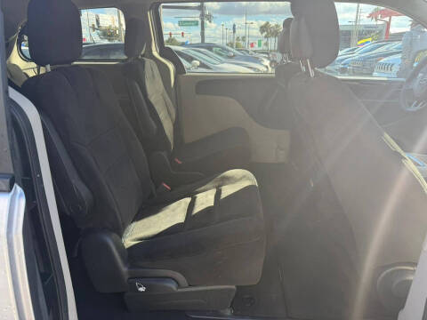 2016 Dodge Grand Caravan SXT Plus