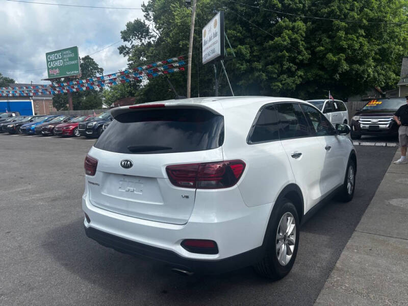 2019 Kia Sorento LX V6