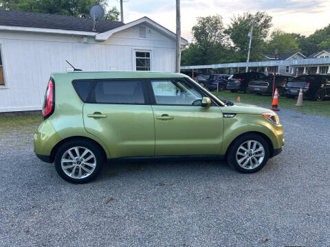 2017 Kia Soul +