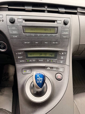 2010 Toyota Prius II