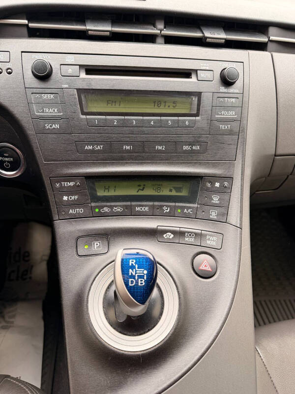 2010 Toyota Prius II