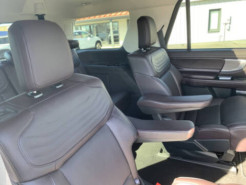 2025 Ford Expedition Platinum