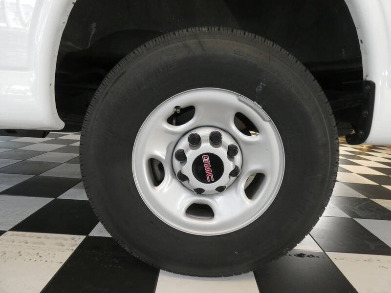 2023 GMC Savana 2500