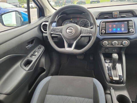 2023 Nissan Versa SV