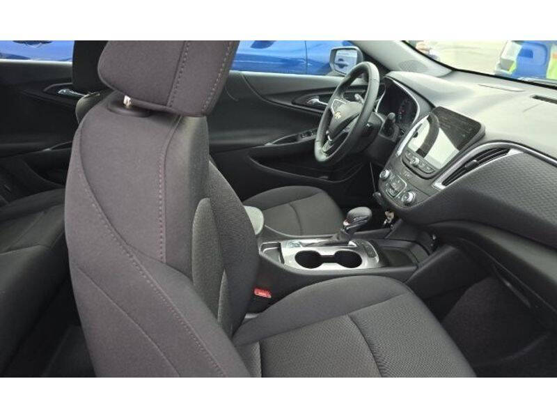 2025 Chevrolet Malibu RS