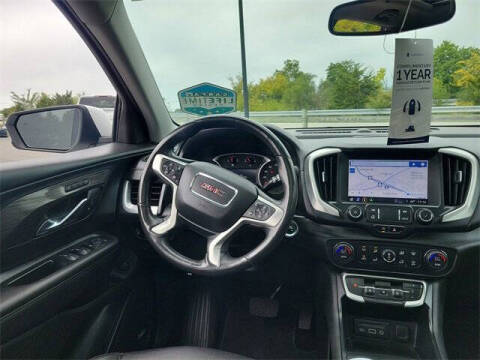 2022 GMC Terrain SLT