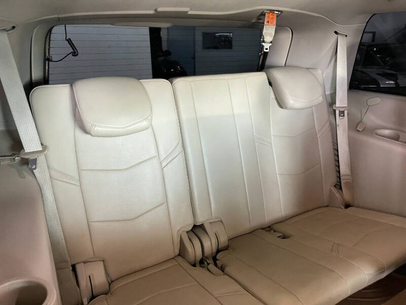 2015 Cadillac Escalade Luxury