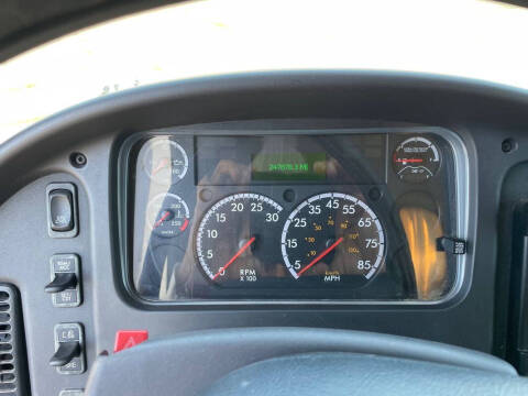 2016 Freightliner M2 106