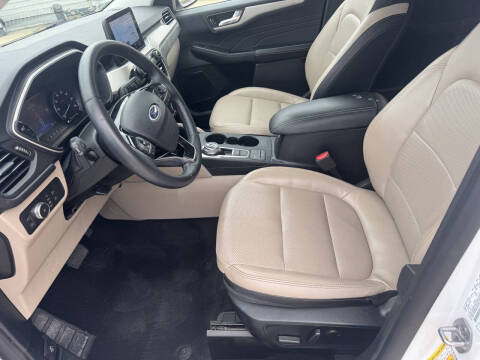 2022 Ford Escape Hybrid SEL