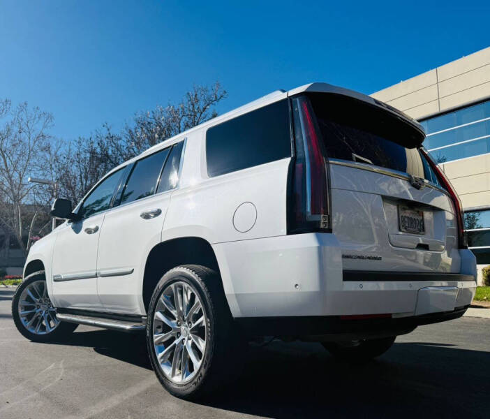 2018 Cadillac Escalade Luxury