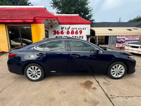 2015 Lexus ES 300h