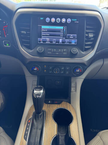 2017 GMC Acadia Denali
