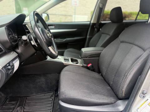 2011 Subaru Outback 2.5i Premium