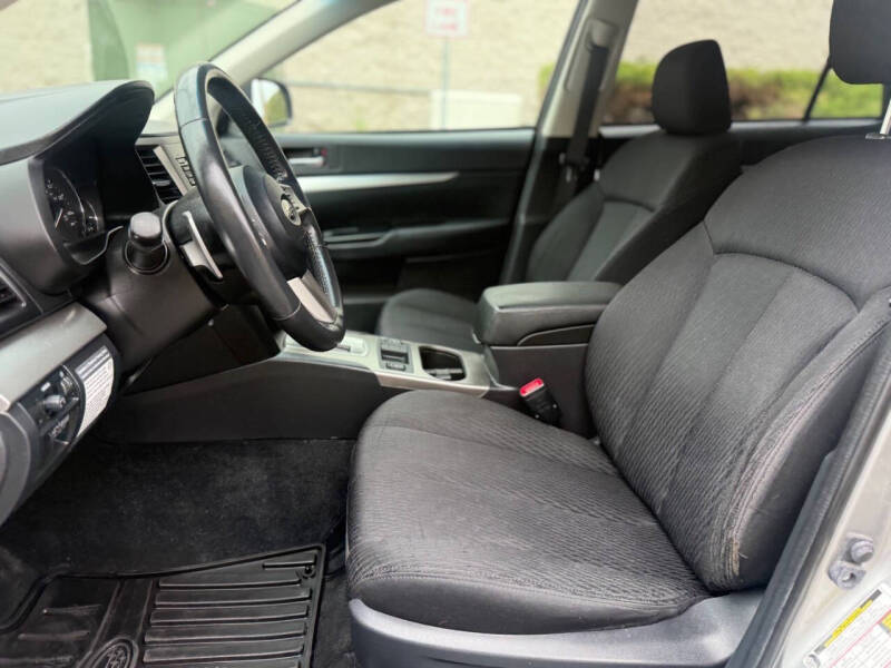 2011 Subaru Outback 2.5i Premium