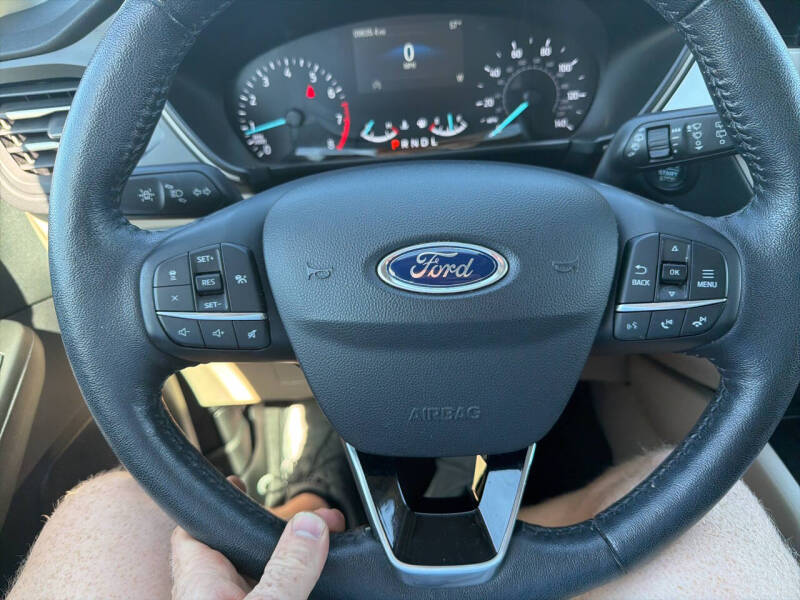 2020 Ford Escape SEL