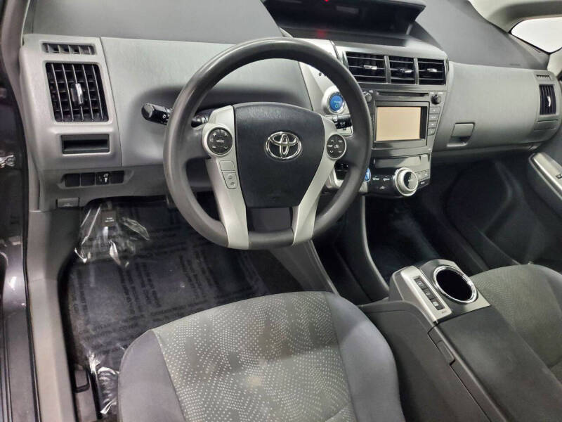 2014 Toyota Prius v Three
