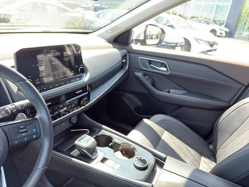 2021 Nissan Rogue Platinum