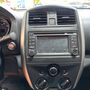 2015 Nissan Versa