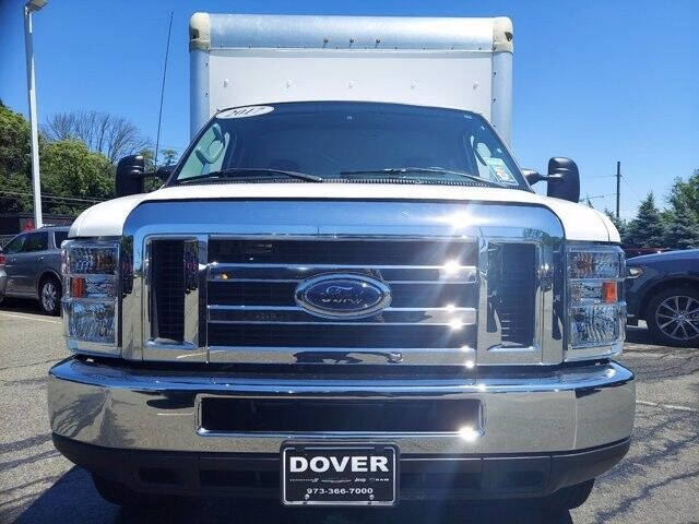 2017 Ford E-Series Chassis