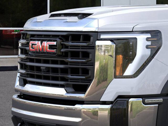 2025 GMC Sierra 2500HD Pro