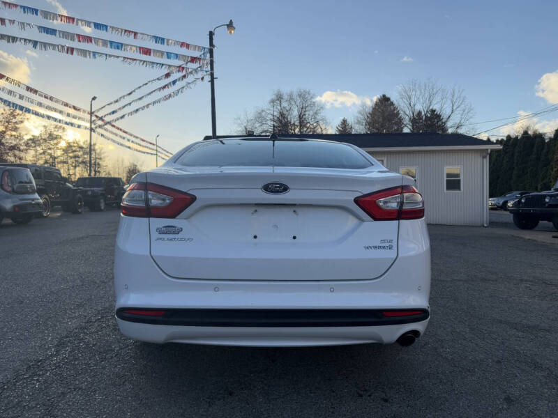 2013 Ford Fusion Hybrid SE